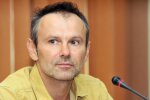 Вакарчук з "Голосу" приховував від українців космічні доходи, у лідера "Океану Ельзи" знайшли офшори