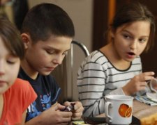 Лучше в приюте, чем дома: патрульная растрогала историей одесской школьницы