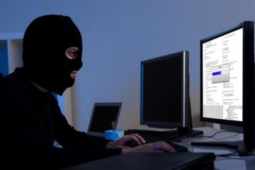 Як не стати жертвою кібершахраїв: 5 лайфхаків
