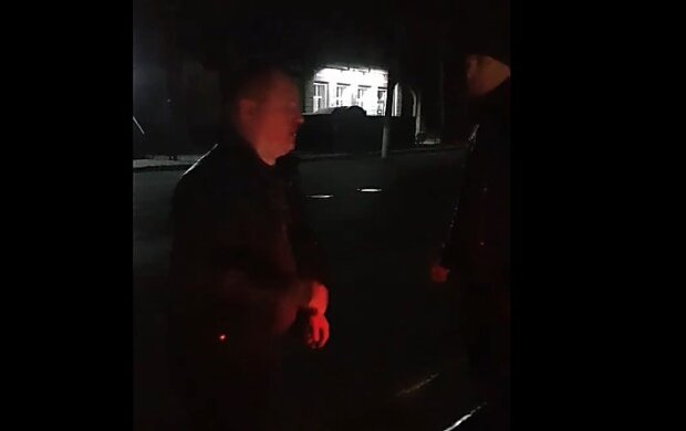 П'яний майор напав на чоловіка. Фото: скрін з відео