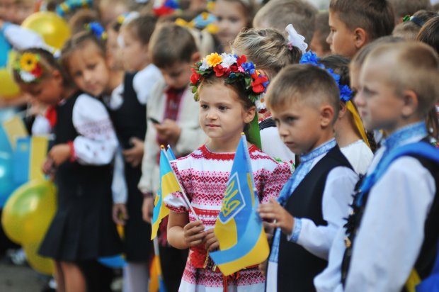 Прием в первый класс в Украине: родителям объяснили, что нужно делать