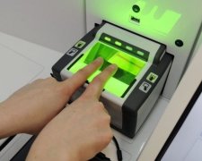Mastercard замінила PIN-коди на селфі