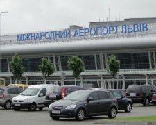 Перерваний політ: співробітник авіакомпанії наживався на клієнтах
