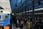 Захопили цілу електричку і зібрали "трофеї": київські копи накрили небезпечну банду вандалів