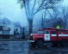 На Закарпатті невідомі підпалили будівлю суду