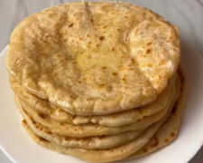 Млинці з картоплею та сиром: зігріють навіть у люті морози, рецепт