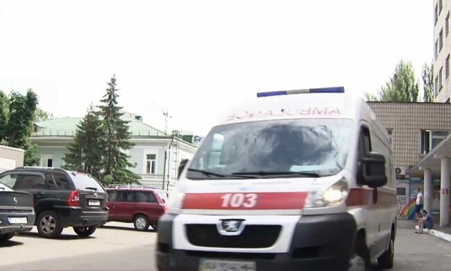 Под Днепром малыш полетел из окна, высота страшная - родители не могут себе простить