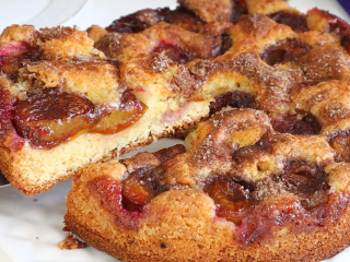 Сливовый пирог, кадр из видео