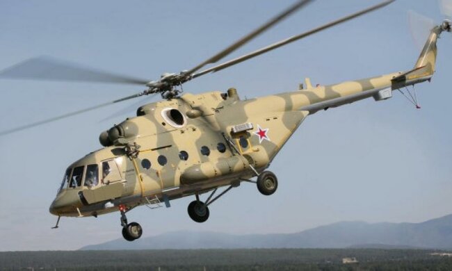 Над Херсонщиной заметили вражеский военный вертолет