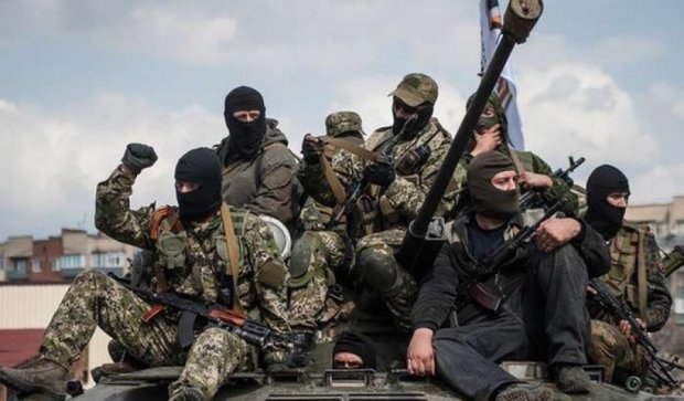 Кремлевские наемники бегут из Донбасса, прихватив оружие