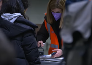 Украинские беженцы, кадр из видео