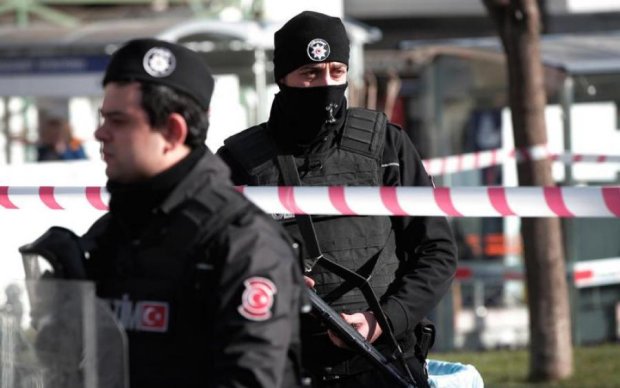 Турцию всколыхнула стрельба в университете: есть погибшие
