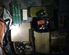 Три схованки зі зброєю знайшли у зоні АТО