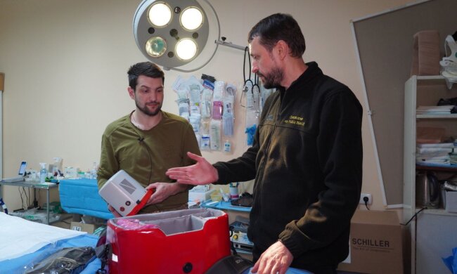 Рятує життя щодня: БФ молодіжна ініціатива "Надія" передали захисникам важливе обладнання