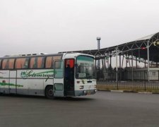 Жителі Луганська незаконно їздили у Київ через Росію