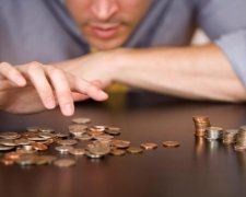 Хто скільки заробляє в Україні: інфографіка