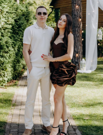 Анна Іванова з коханим. Фото: instagram.com/anya._.ivanova