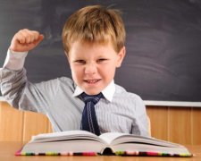 Сколько стоит собрать ребенка в школу 2017: цены на одежду и канцтовары