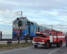 Под Черкассами загорелся поезд с сотней пассажиров