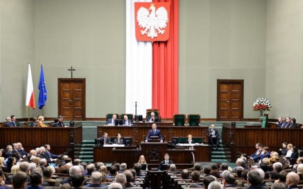 "Преступления бандеровцев": Польша озадачила украинцев новым законом