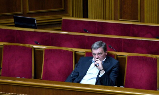 Гримчака зачинили у "золотій клітці" без свіжих кавунів: "Якось тривожно, майже місяць"