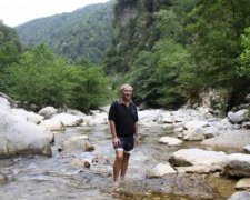 Дырку вам от бублика: грузины защищают своего земляка