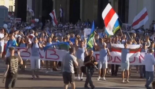 Протесты в Беларусе, скриншот: YouTube
