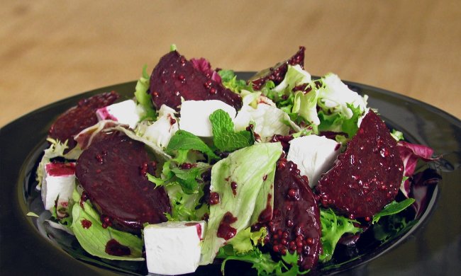 Великдень 2019: цікавий рецепт салату з буряком