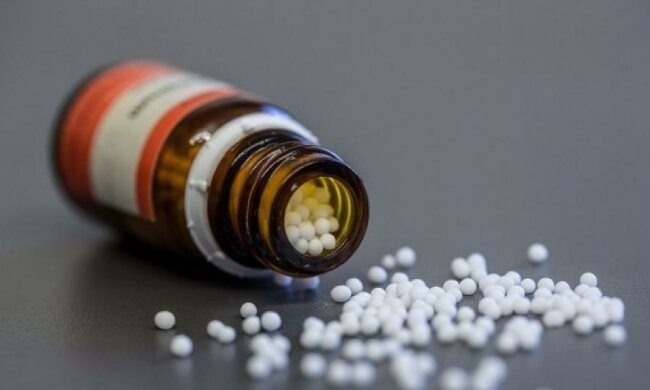 Відомі фармацевтичні компанії оштрафували за змову