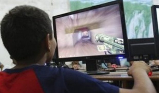 Російський підліток зарізав батьків за заборону грати на комп'ютері
