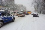 Столиця в сніговому полоні: "Кличко, чому така ганебна ситуація майже по всьому місту?!", кияни на межі зриву