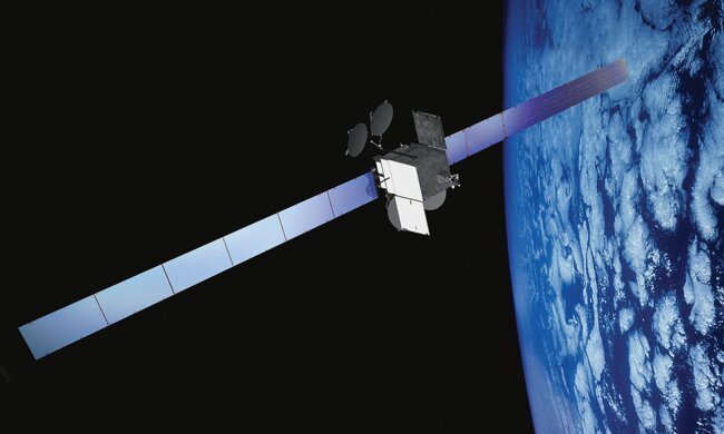 супутник Spaceway-1 на орбіті Землі