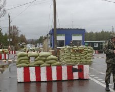 Волонтерам заблокували в'їзд до зони АТО