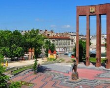 В Львове засекли Бандеру с серпом и молотом, украинцы в ярости: "Па*люки и здесь есть"