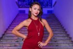 Победительница "Танцев со звездами" показала идеальное тело на белоснежных песках экзотического курорта