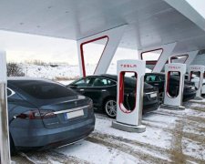 Халява закінчилася: Tesla ввела нові обмеження