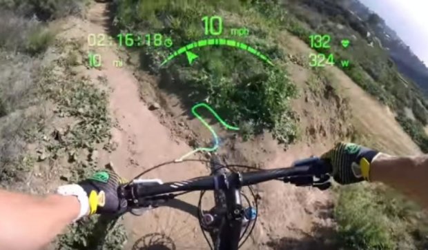 Супер-очки для велосипедистов показывают угол наклона тарссы (видео)