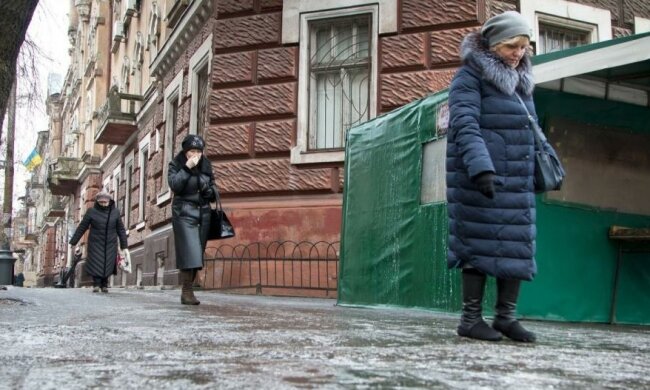 Фатальна ожеледь дісталася Одеси й Миколаєва 
