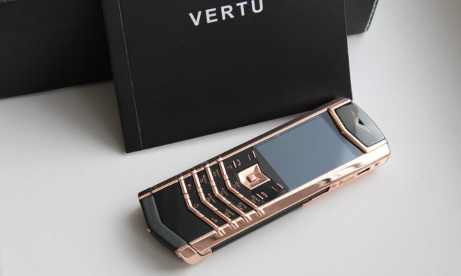 Повстання з попелу: Vertu готує люксовий смартфон
