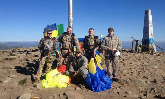 Десант батальйона "Київ 2" висадився на Говерлі (фото)