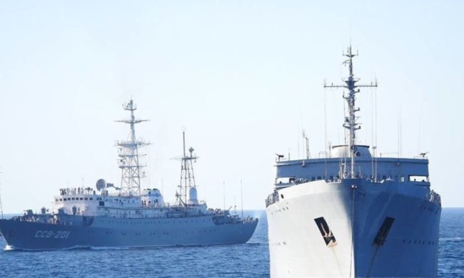 Атака в Керченском проливе: в сети сравнили военные силы Украины и России