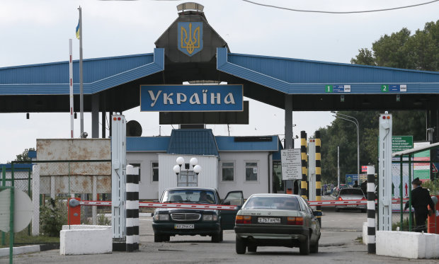 Гонимый спецслужбами: житель РФ посреди ночи побежал спасаться в Украину