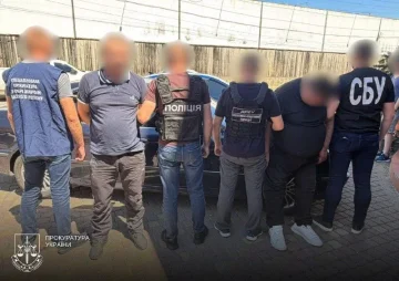 Затримання за схему переправлення ухилянтів через кордон
