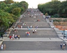 Одеситів шокував "ремонт" Потьомкінських сходів