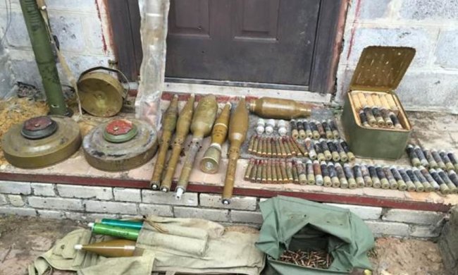 Схрон с российским оружием нашли на Донетчине (видео)