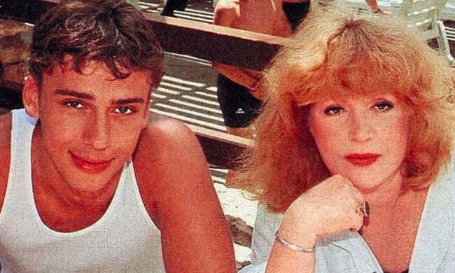 Галкин показал, что вытворял с Пугачевой 17 лет назад