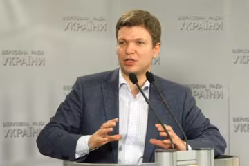 Нардеп поручився за Мартиненка власним мандатом