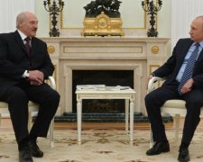 На лабутенах: Путін приїхав до Лукашенка "підготовленим"