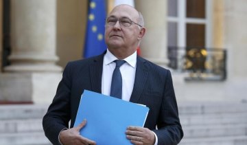 Французский министр запел под дудку Кремля