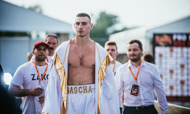 Лучший украинский супертяж жестко нокаутировал латвийца